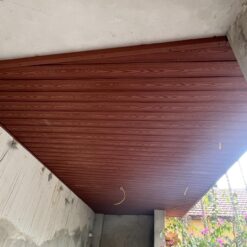 Gỗ nhựa ngoài trời ốp tường màu nâu đỏ