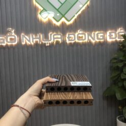 Sàn Gỗ Nhựa Ngoài Trời 2 Lớp ASA GDA13822 Coffee- Sàn Nhựa Ngoài Trời Giá Rẻ 8 Img 0141