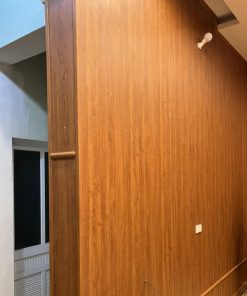 Tấm ốp tường giả gỗ - Vách nhựa giả gỗ