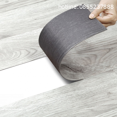 Sàn Nhựa Chất Lượng Có Độ Đàn Hồi Tốt, Không Dễ Bị Gãy