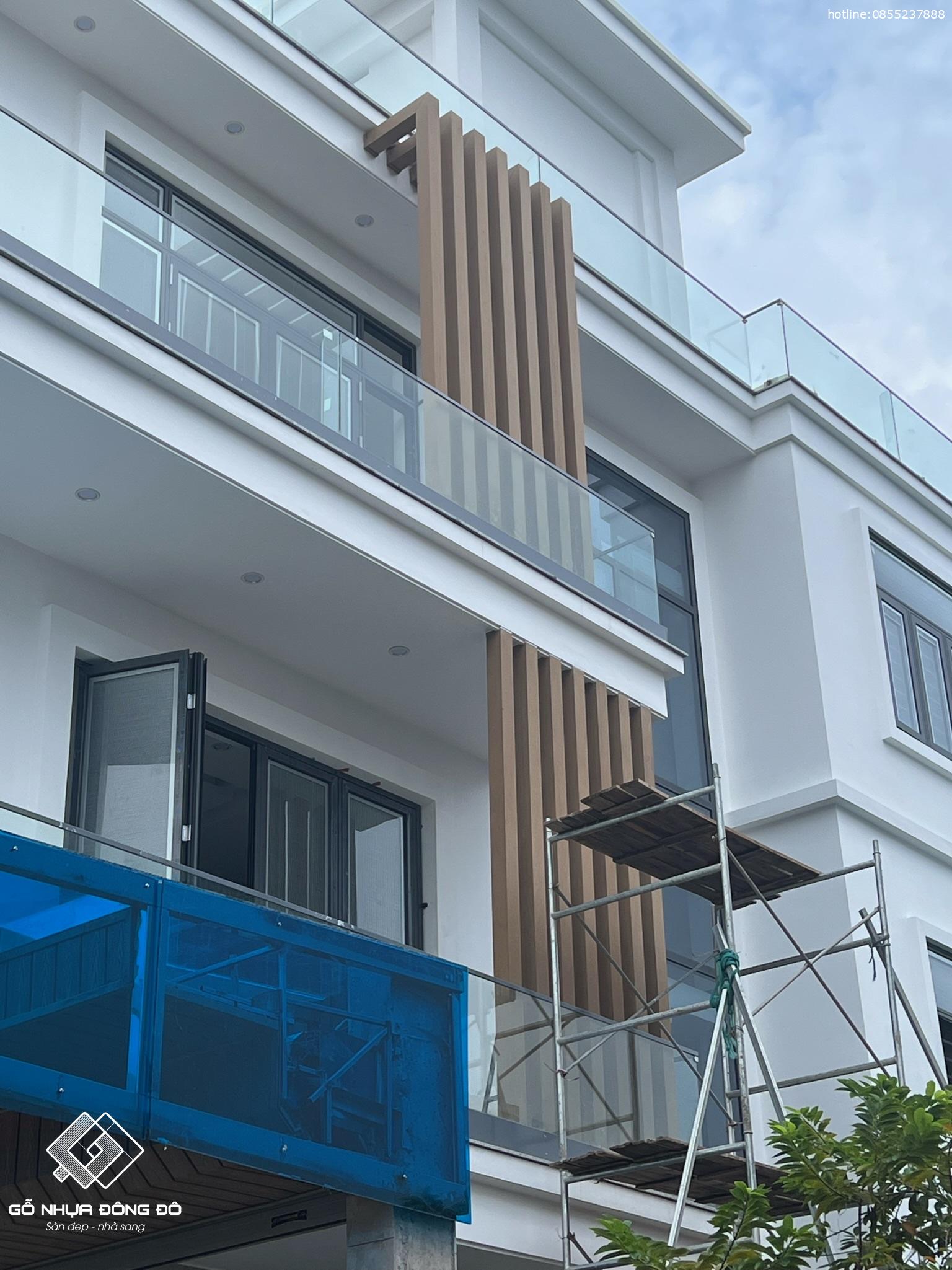 Thi Công Lắp Đặt Lam Sóng Ngoại Thất