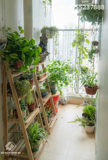 Lột xác căn hộ chung cư cũ với chi phí chưa đến 100 triệu đồng 4 Ban Công Lột Xác Của Căn Hộ Chung Cư Cũ