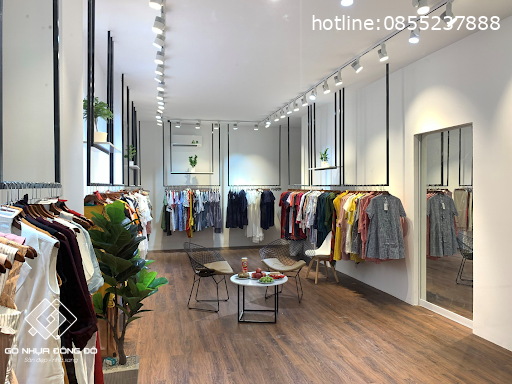 Sàn nhựa bóc dán – Giải pháp tiết kiệm chi phí cho xây dựng và trang trí nội thất 10 Chủ Shop Tự Thi Công Sàn Nhựa Bóc Dán