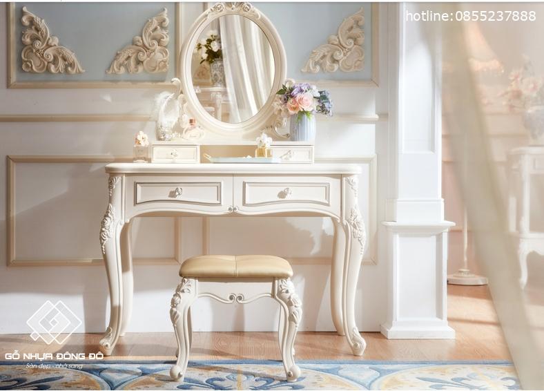 Mẫu bàn trang điểm cổ điển Mẫu Bàn Trang Điểm Cổ Điển