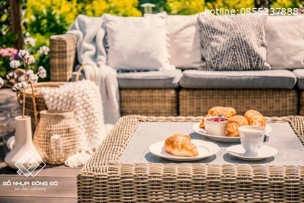 Nội thất sân hiên ngoài trời: Xu hướng trang trí mới 2024 5 Nệm Và Gối Tựa Nội Thất Sân Hiên Ngoài Trời